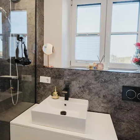 24-7 Living Passau - Cozy - Balcony - Kitchen Apartament