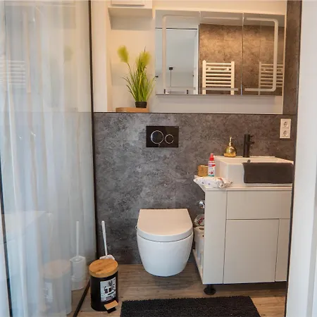24-7 Living Passau - Cozy - Balcony - Kitchen Apartament Tiefenbach (Passau)